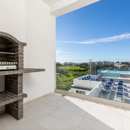 Correeira Luxury Residence T2 F - Albufeira, Pools, Wifi, Bbq, Beach شقة البوفيرا