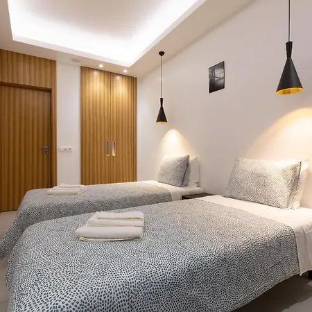 Correeira Luxury Residence T2 F - Albufeira, Pools, Wifi, Bbq, Beach Apartment Albufeira